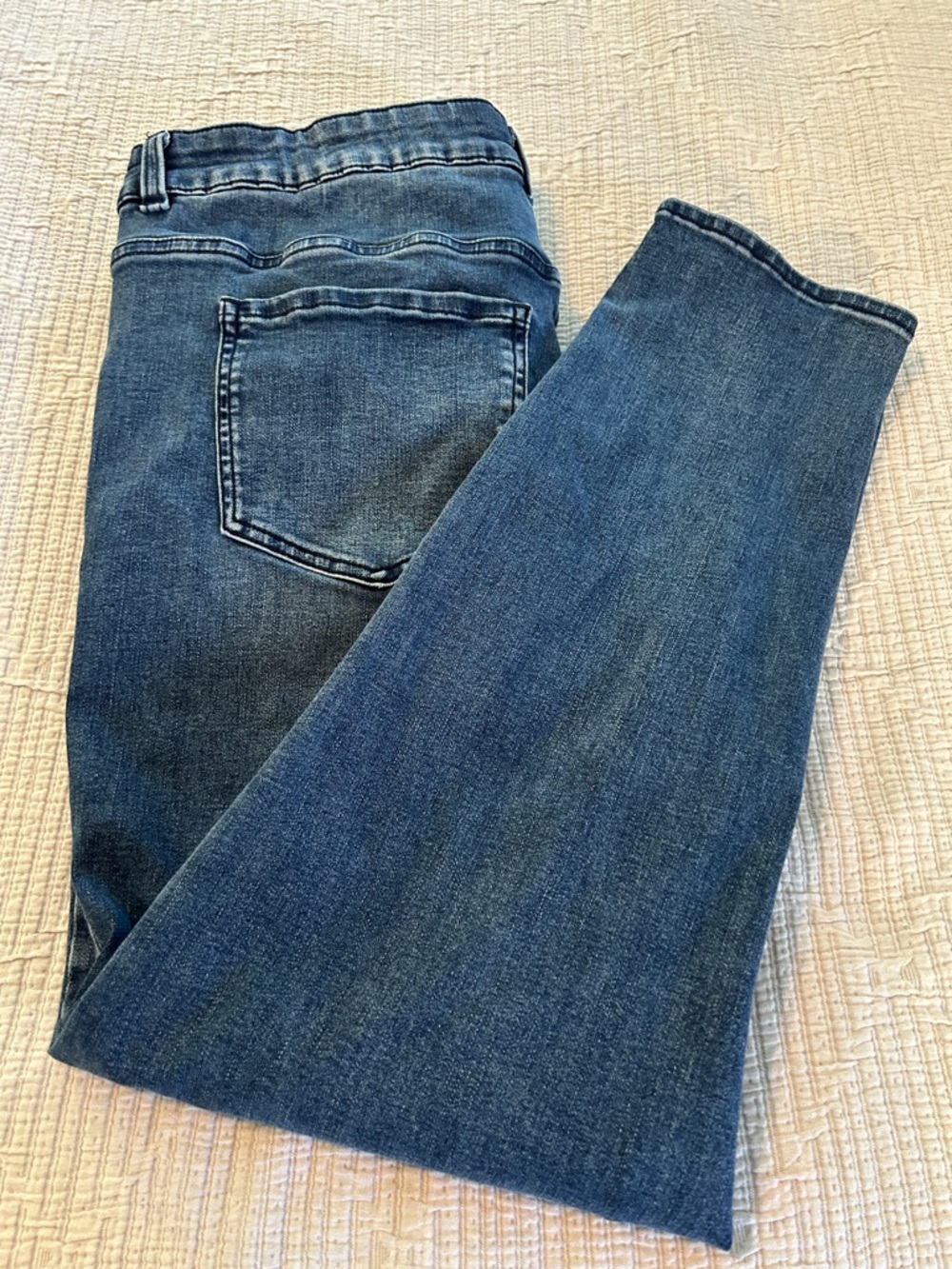 Universal Standard Indigo Wash Straight Jeans